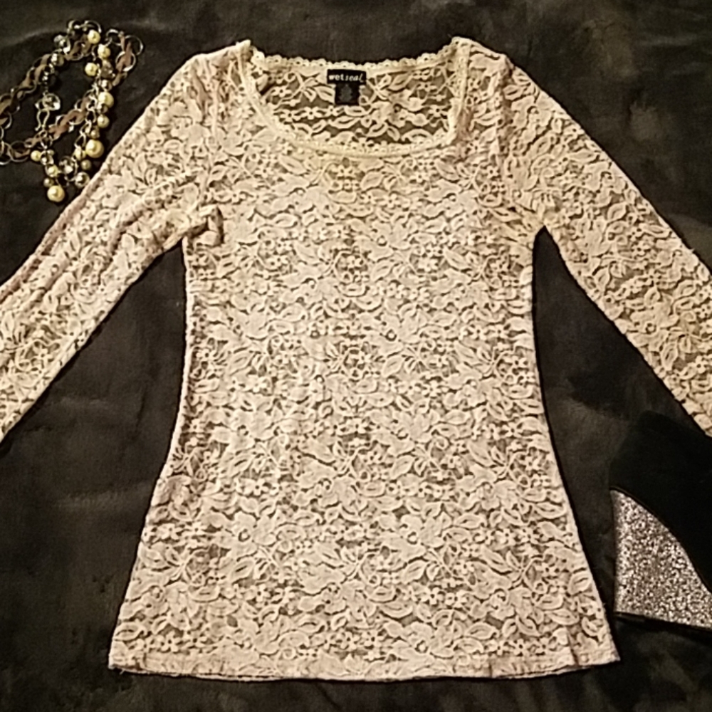 WET SEAL lace long sleeve